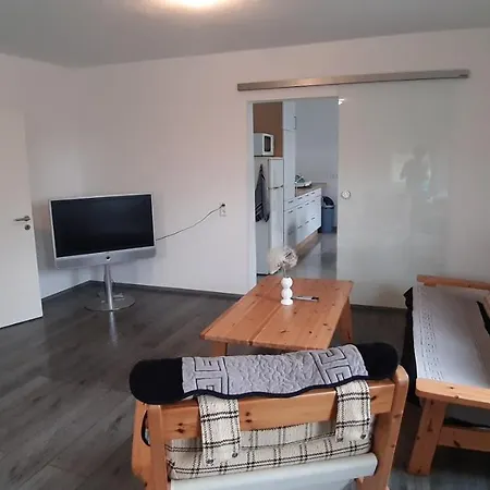 S-21-appartements A8 Stuttgart A8 Ulm Muenchen Mit 3 Bis 4 Einzelzimmer 아파트
